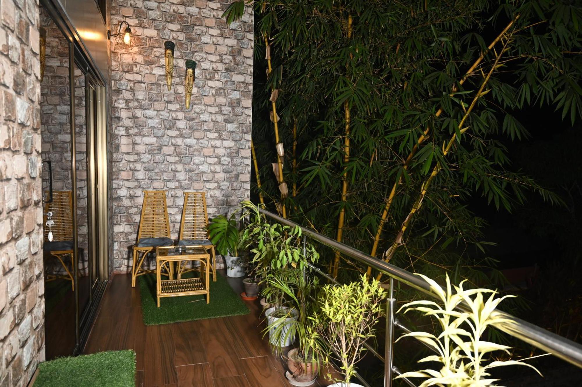 The Cabin By The Bayou Bed and Breakfast Γουβαχάτι Εξωτερικό φωτογραφία